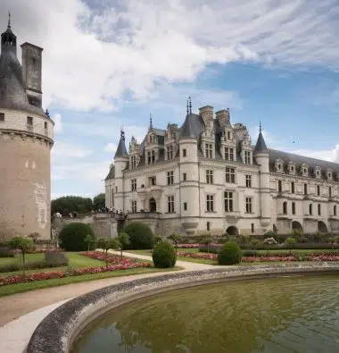 chateau de chenonceau 380x395 1.jpeg