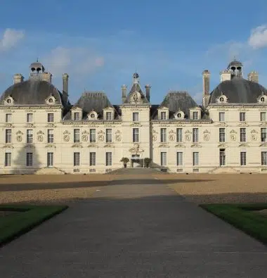 domaine de cheverny 380x395 1.jpg